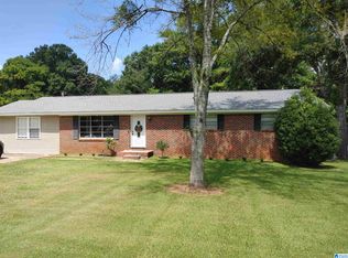 1021 Alice Dr, Sylacauga, AL 35150