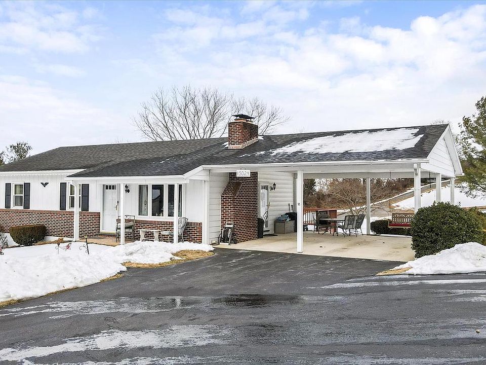 1st image of 15024 Clear Spring Rd