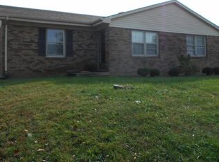 3194 Yellowstone Pkwy, Lexington, KY 40517