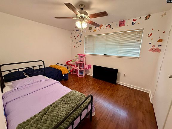 5th image of 2251 Hillcrest Ave #6C