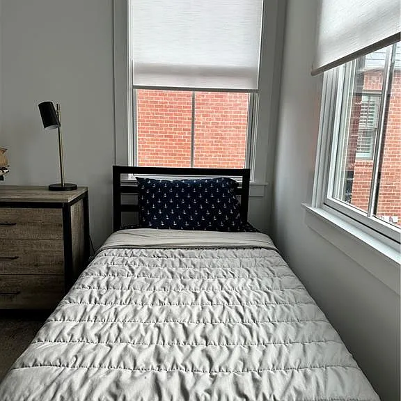 210 Glasgow Ln — Photo 31