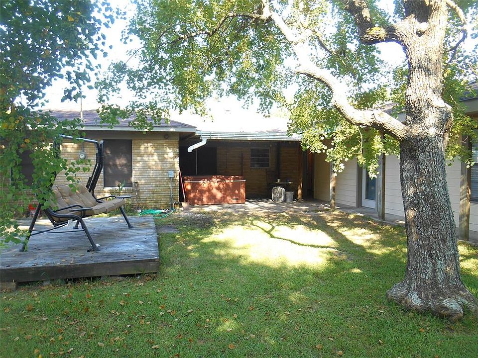 1st image of 807 S Kansas Ave