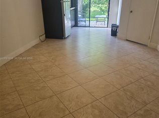 818 E Palm Run Dr #0, Pompano Beach, FL 33068