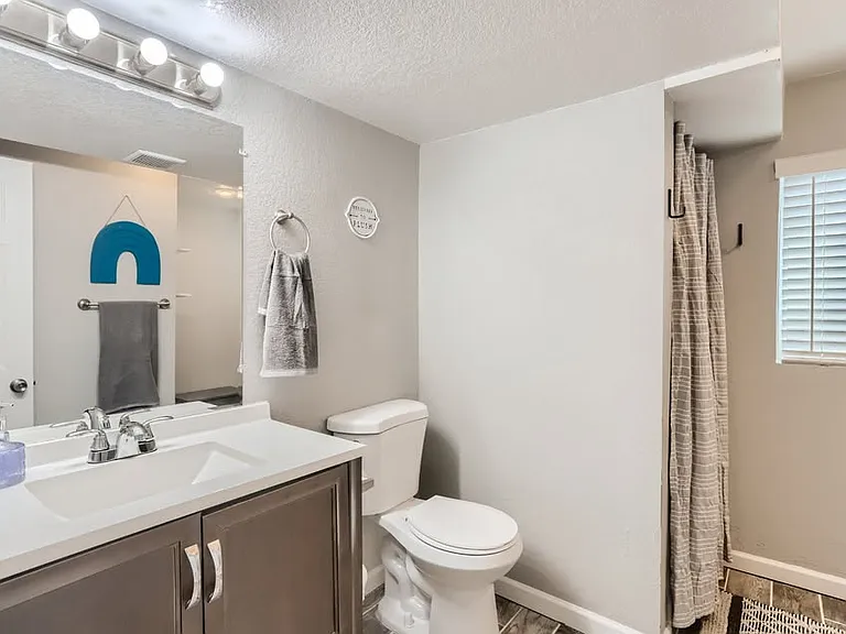 17989 E Ohio Cir — Photo 13