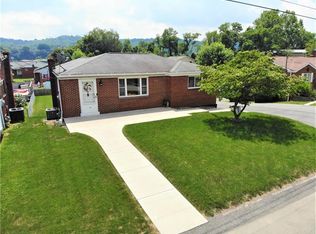 11 Ronald St, West Elizabeth, PA