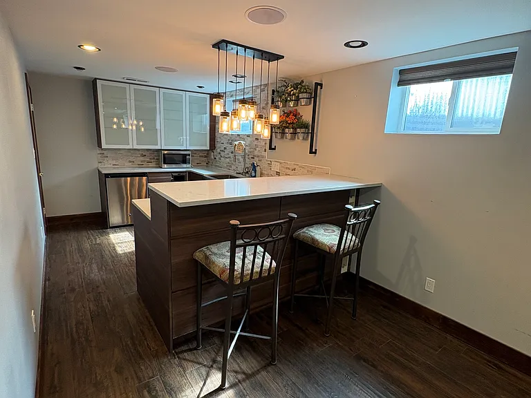 82 Angela Way #B — Photo 1