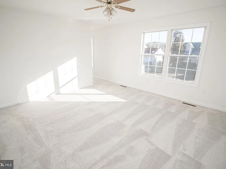 21421 Mary Margaret Ct — Photo 36