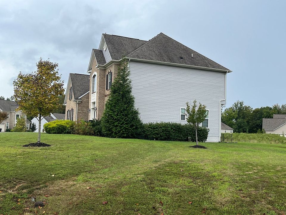 2nd image of 1906 Ararat Ct