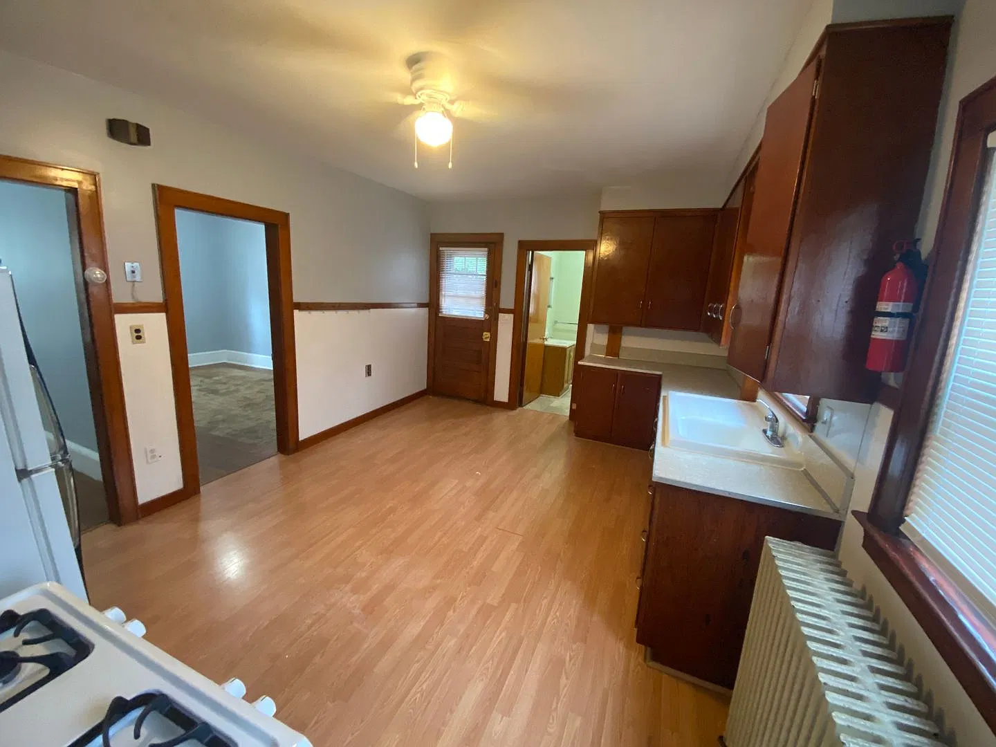 $1800 - First floor- 2 Bed / 1 Bath Apartment 1st Floor Apartment in West Manchester's Rimmon Hei... — Photo 3