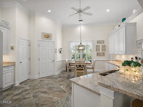 4th image of 5 Glenwood Springs Court