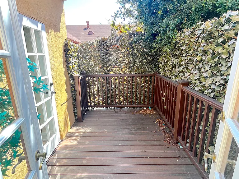 223 S Gale Dr #1/2 — Photo 18