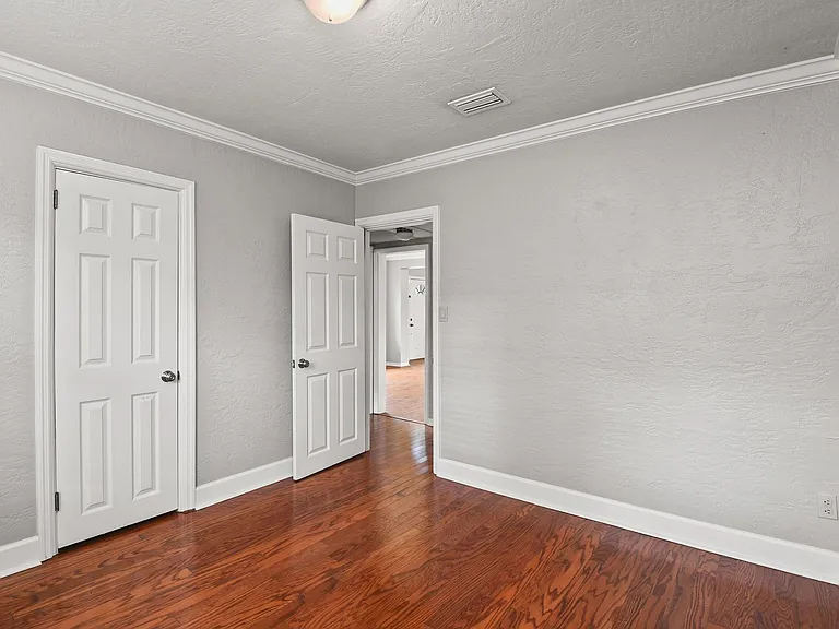 2607 Elizabeth Ave — Photo 23