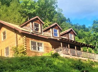 1474 Independence Rd, Lizemores, WV 25125