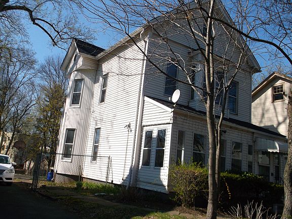 2nd image of 73 Midland Ave