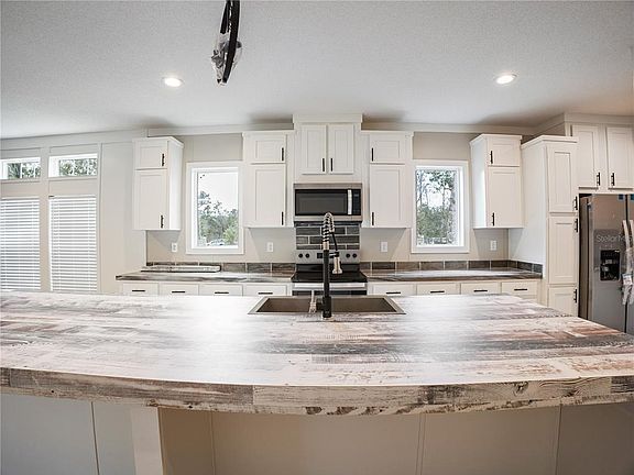 3rd image of 45 Kelly Ridge Rd