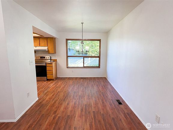 5th image of 515 Thistle Street