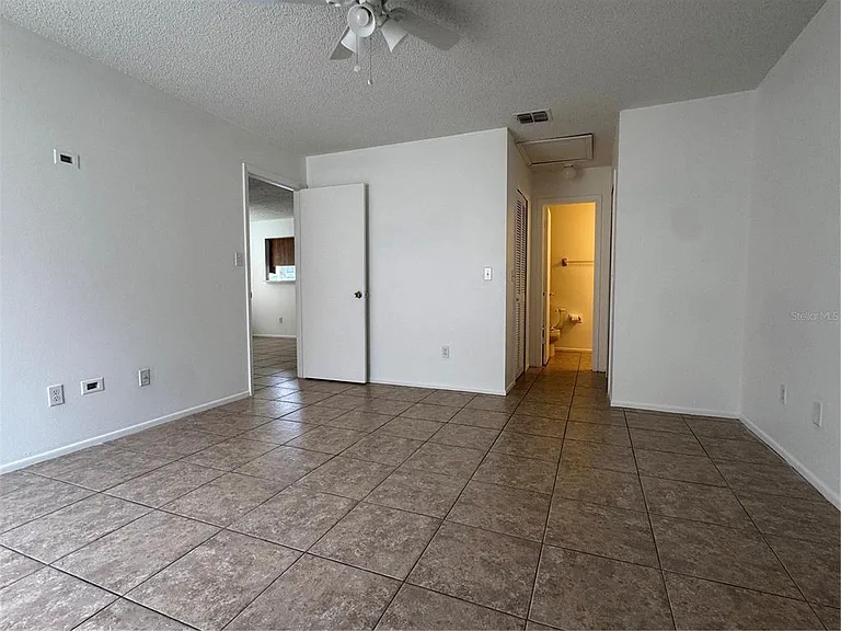 2352 Pebble Brook Rd — Photo 10