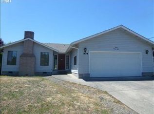 1598 NW Troost St, Roseburg, OR 97471