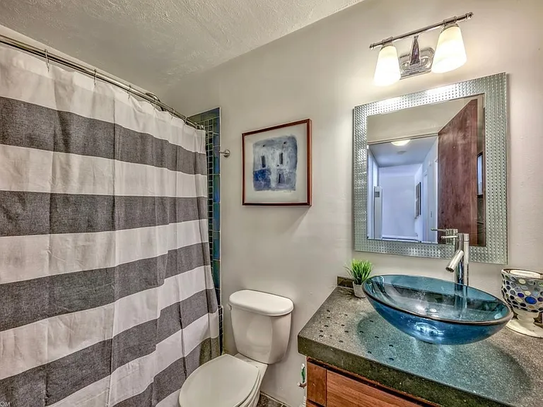 1223 Bonanza Ave #21 — Photo 2
