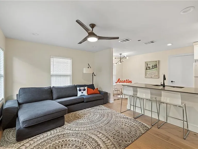 4501 Avenue B #A — Photo 5