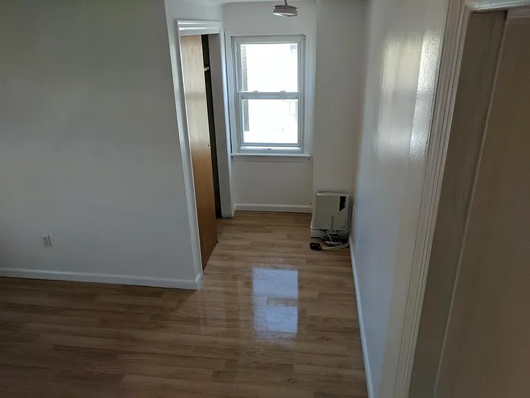 174 Holt St #2 — Photo 6