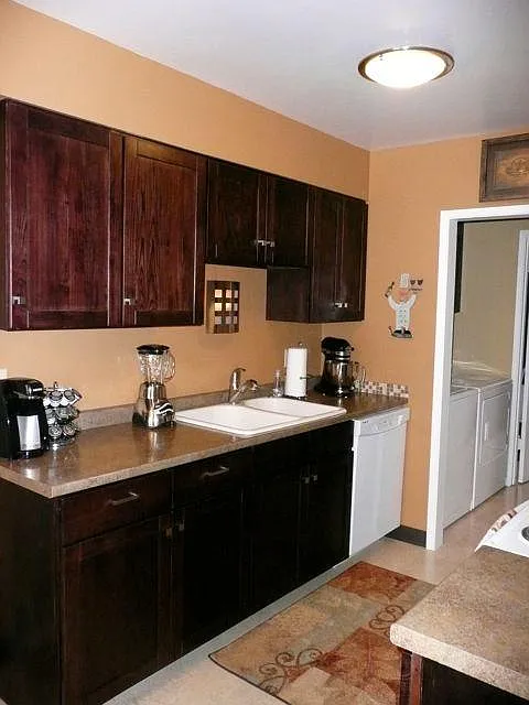 1729 SE Marion St — Photo 2