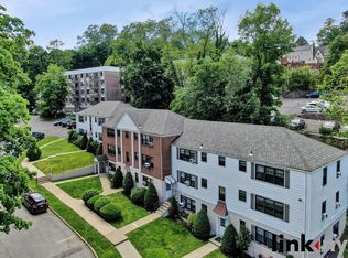 365 Parkview Ave #1M, Yonkers, NY 10710