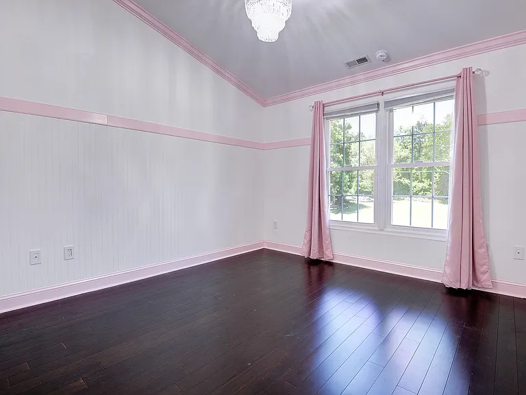 1628 Great Falls St — Photo 38