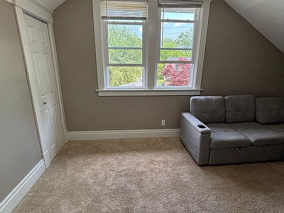 4th image of 110 Tindle Ave Floor 2