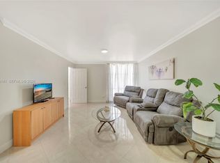 200 172nd St APT 220, Sunny Isles Beach, FL 33160