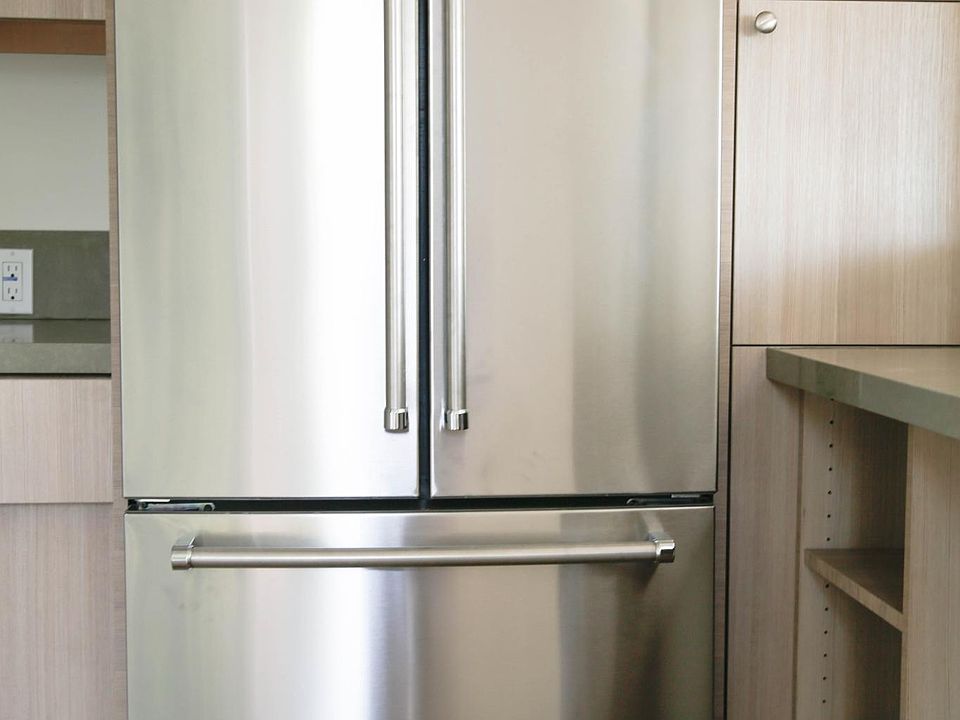1st image of 2521 Beverley Ave APT 1