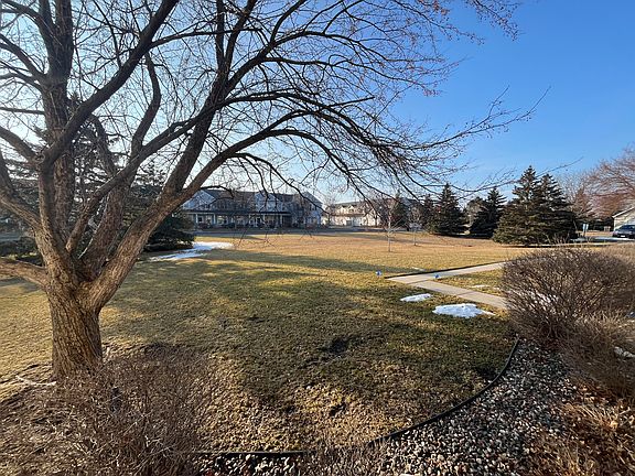 3rd image of 11372 Chisholm Cir NE Unit B