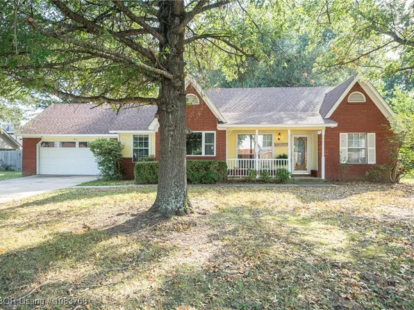 901 Fairview Ln, Greenwood, AR 72936