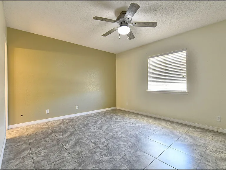 7317 Desierto Rico Ave — Photo 22