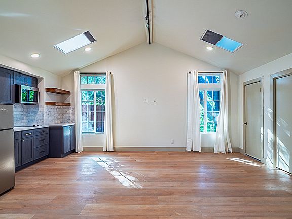 4th image of 1887 Marview Dr