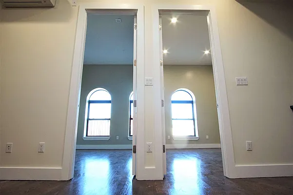 Rented by Lofts and Flats LLC | media 36