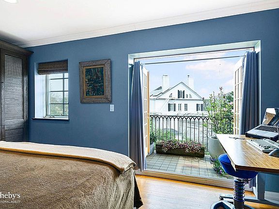 4th image of 81 Hudson Ave #4A