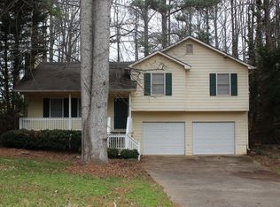 95 Stone Edge Dr, Hiram, GA 30141