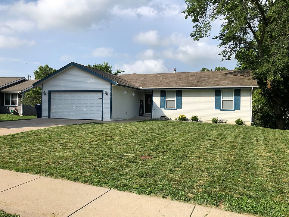 1st image of 311 Park Dr