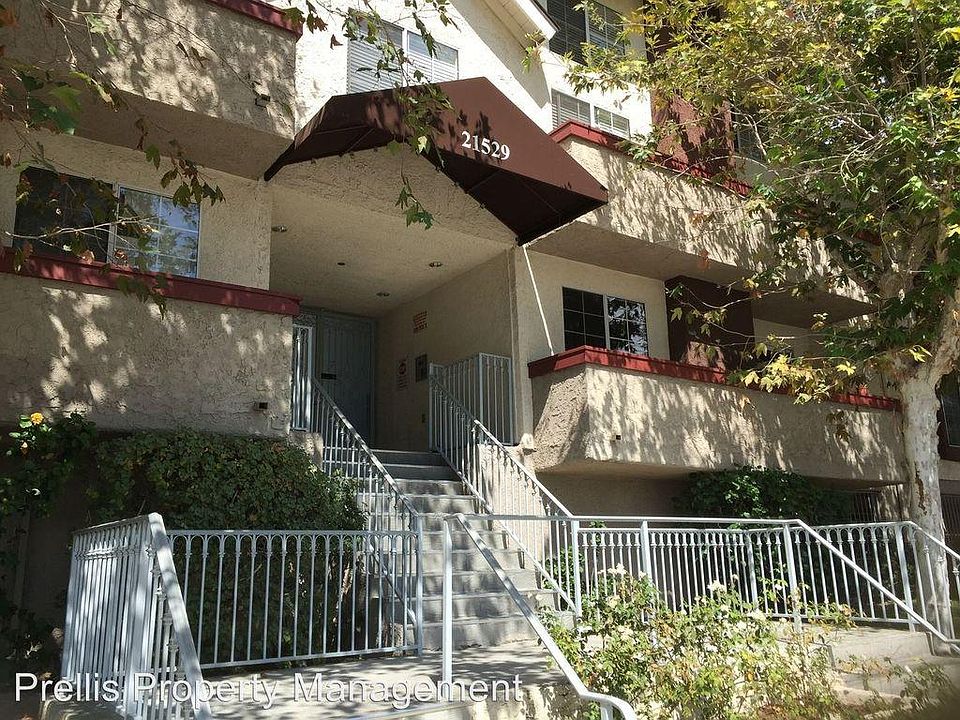 1st image of 21529 Saticoy St APT 204