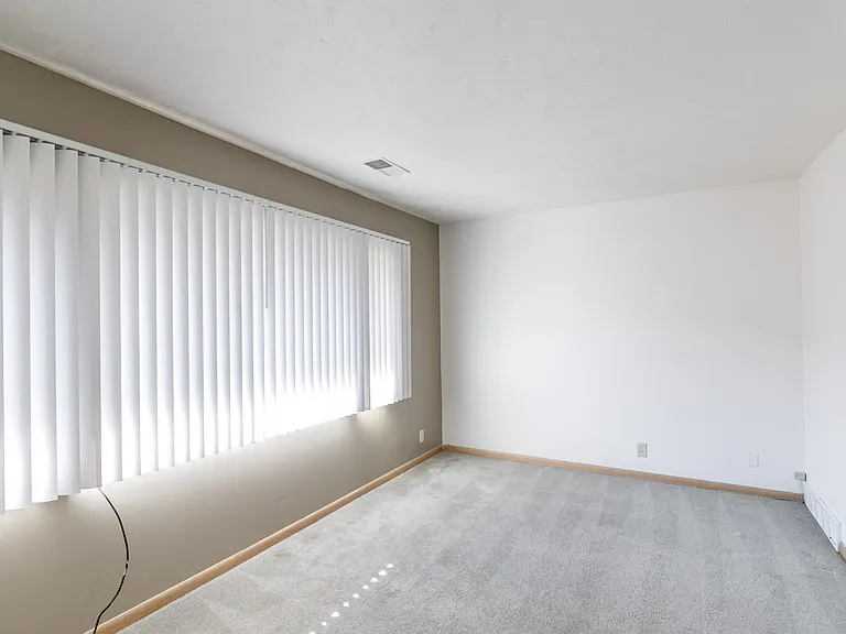 2208 N Cotner Blvd #6 — Photo 4