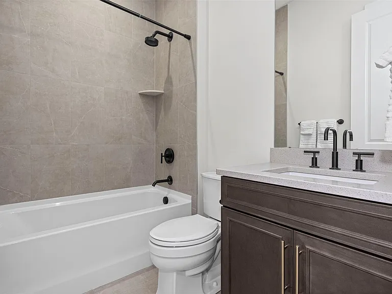 5636 Suffolk Ct — Photo 33