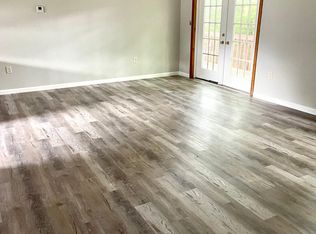 799 Foxon Rd, New Haven, CT 06513