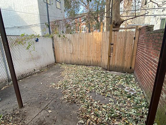 5th image of 1645 Latona St