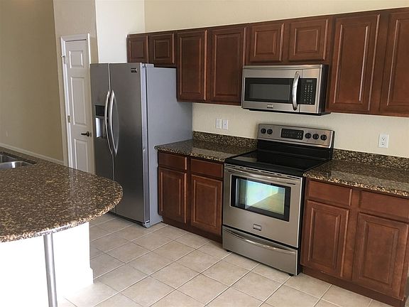 2nd image of 4871 New Broad St