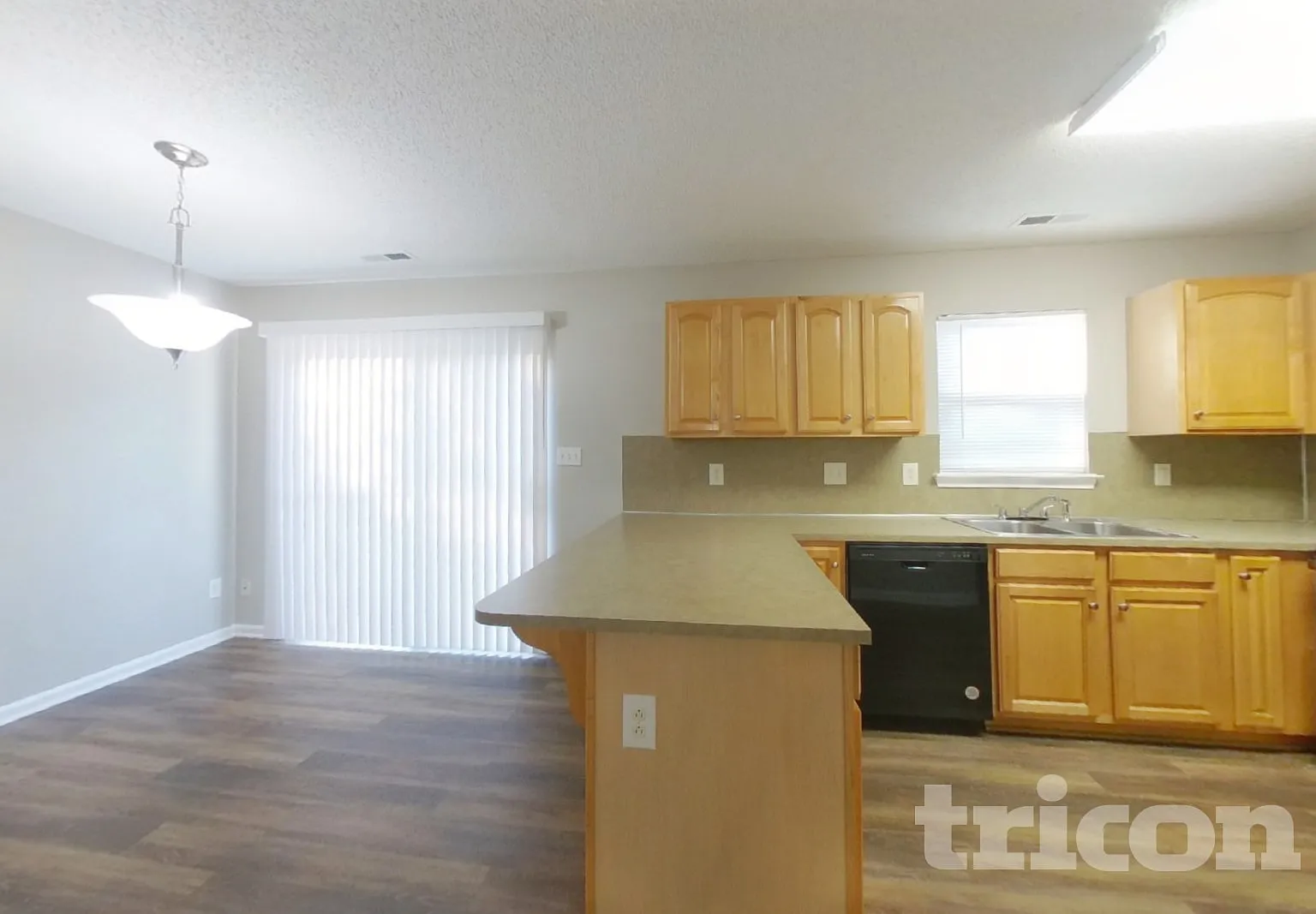 445 Amir Circle Matthews NC — Photo 4