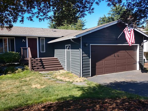 2nd image of 10620 NE 55th St