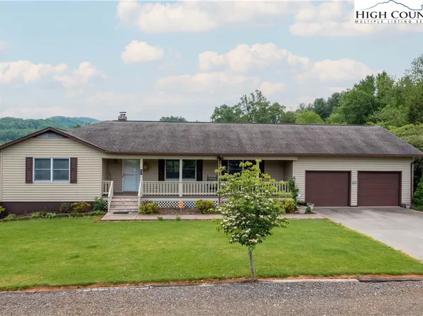 60 River Run Lane, Burnsville, NC 28714