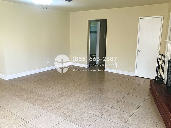 2nd image of 2539 Hayes Dr