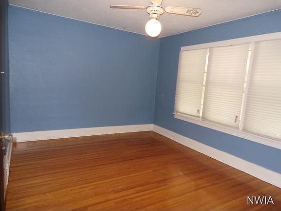5th image of 2110 Jones St
